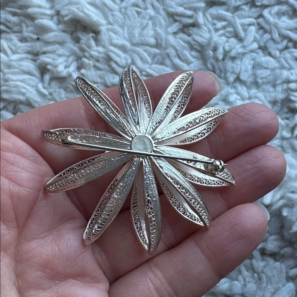Vintage‎ Sterling Flower Brooch